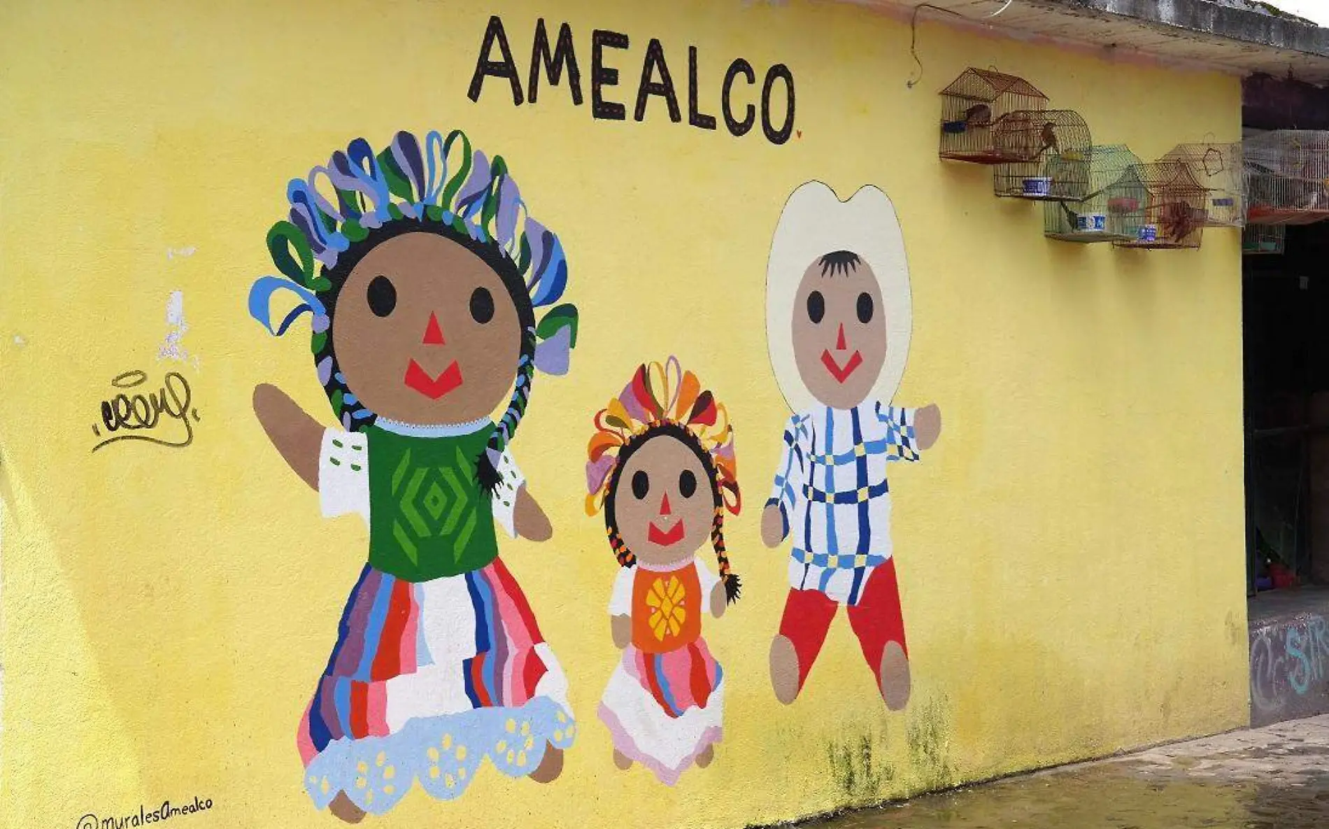 Plasman a la muñeca artesanal en los comercios de Amealco.